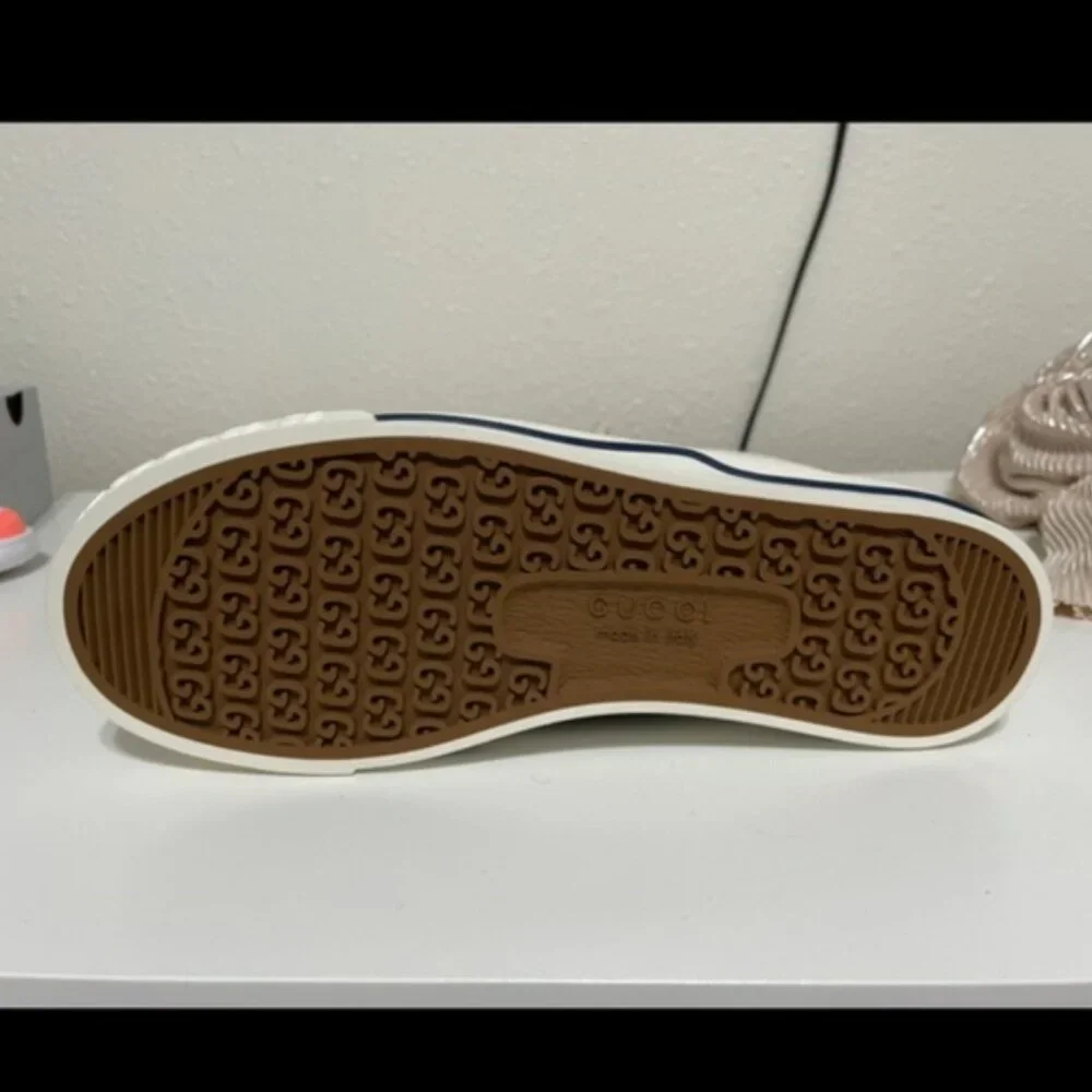 Gucci Sneakers Size 37/US 7 - Picture 5 of 10